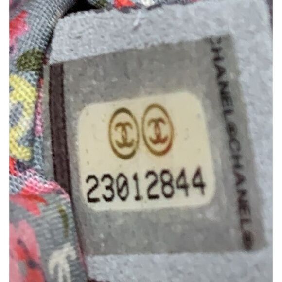 Chanel Cuba Charms Double Zip Clutch with Chain Quilted Canvas Green - Picture 7 of 7